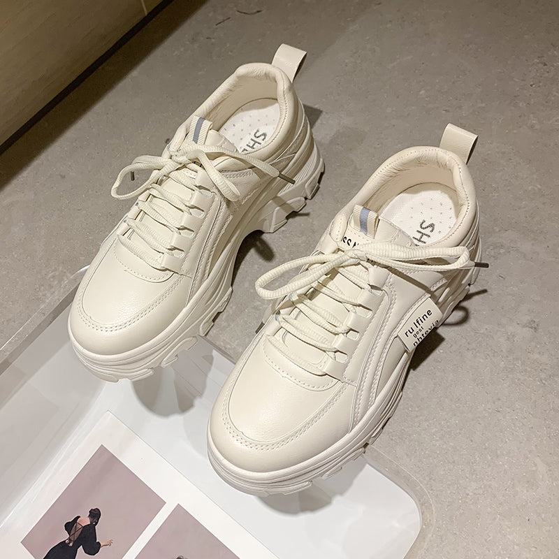 【スニーカー】 レディース 人気 ウォーキングシューズ ランニングシューズ ジョギングシューズ スポーツシューズ ランニングしゅーず 運動靴 ダイエット 30代 おしゃれ かわいい 蒸れない 40代 軽量 白 滑り止 外反母趾 ジム シューズ 厚底 定番 歩きやすい ファッション 滑り止 エアクッション 疲れない カップル かわいい インヒール