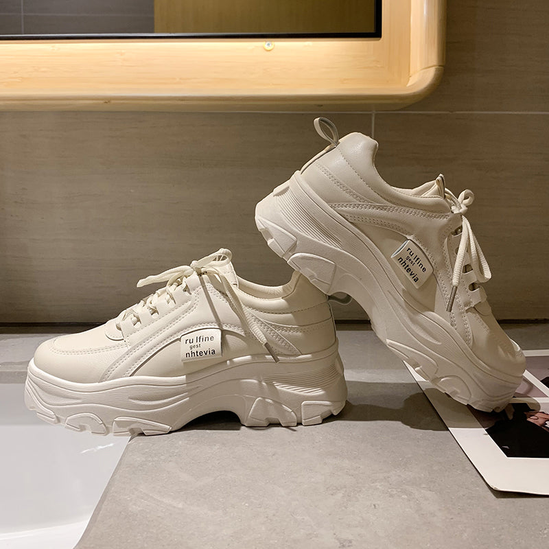 【スニーカー】 レディース 人気 ウォーキングシューズ ランニングシューズ ジョギングシューズ スポーツシューズ ランニングしゅーず 運動靴 ダイエット 30代 おしゃれ かわいい 蒸れない 40代 軽量 白 滑り止 外反母趾 ジム シューズ 厚底 定番 歩きやすい ファッション 滑り止 エアクッション 疲れない カップル かわいい インヒール